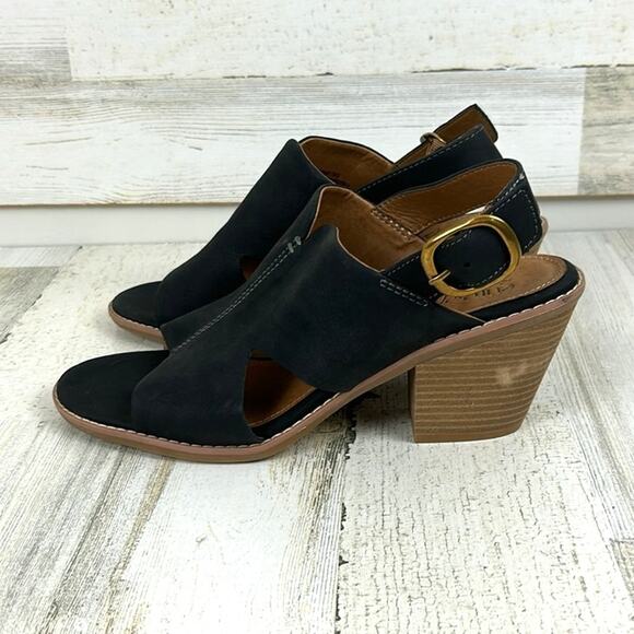 Sofft Women’s 9.5 Black Faux Suede Block Heel Open Toe Slingback Sandals NEW - Picture 2 of 10